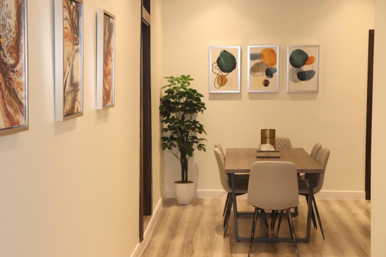 Thwary Hotel Suites ริยาดห์ ภายนอก รูปภาพ