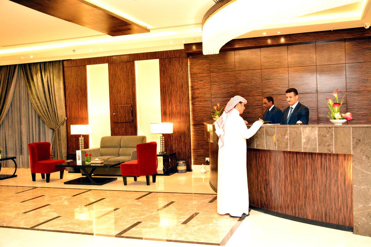Thwary Hotel Suites ริยาดห์ ภายนอก รูปภาพ